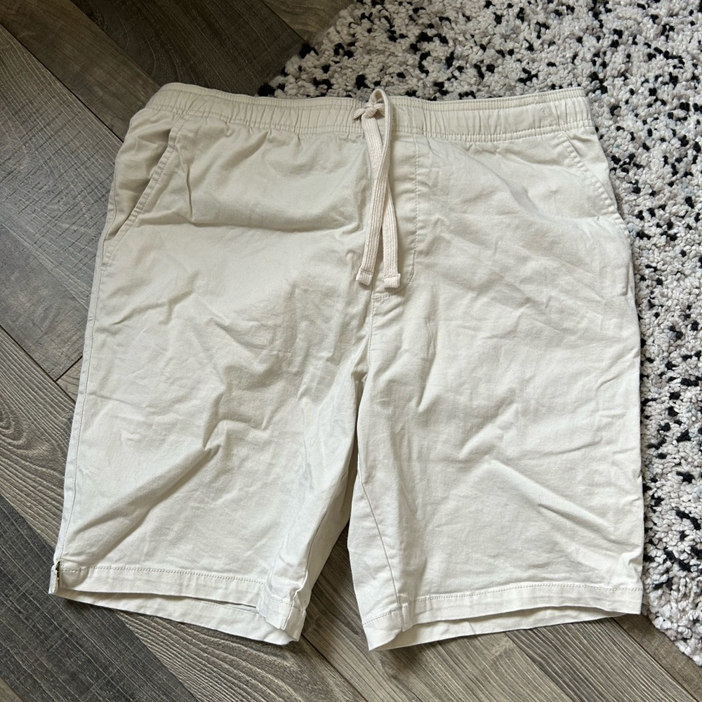 Goodfellow & Co khaki shorts
